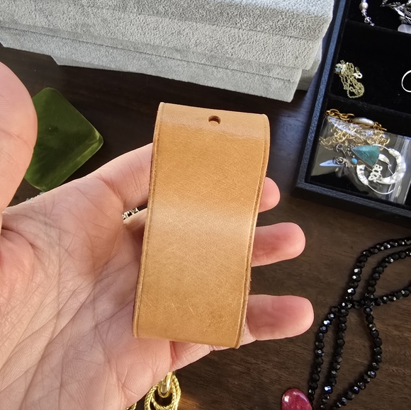 Louis Vuitton Strap Holder - Picture 3 of 4